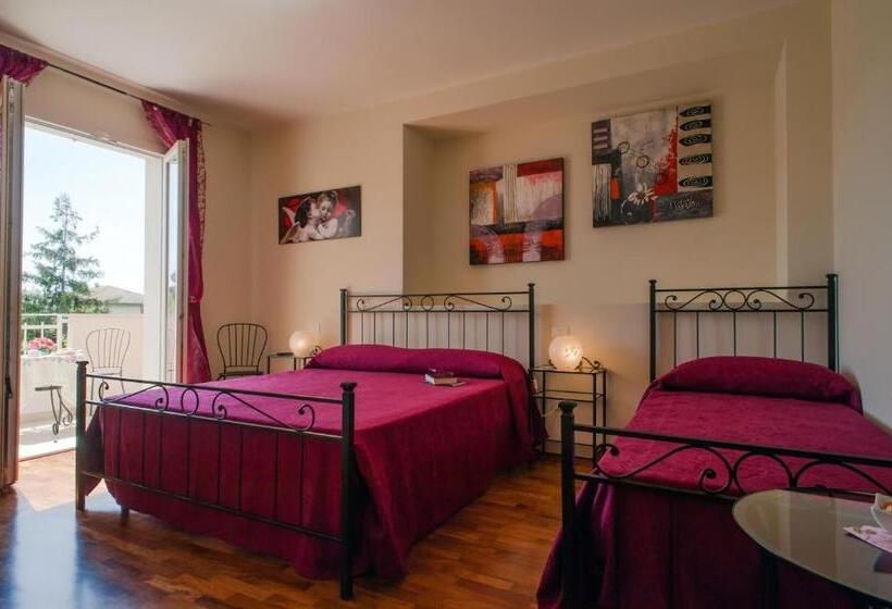 اتاق استاندارد سه نفره, B&b Alle Tre Rose