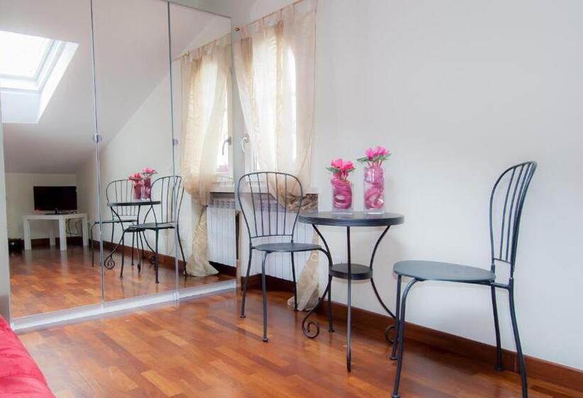سوئیت خانواده 2 خوابه, B&b Alle Tre Rose