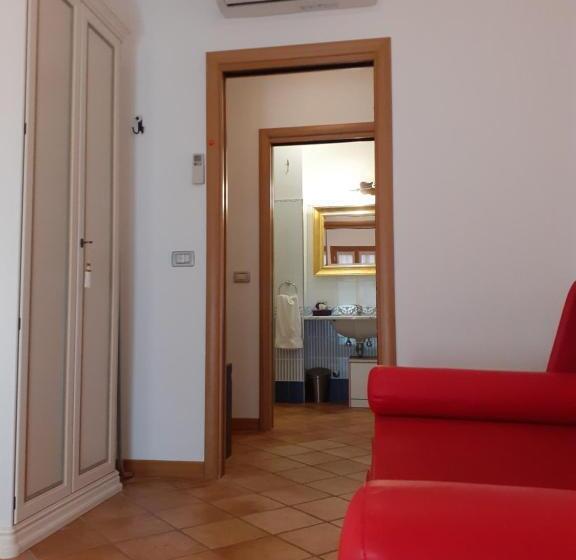 اتاق راحتی سه تخته, B&b Casa Di Chiara