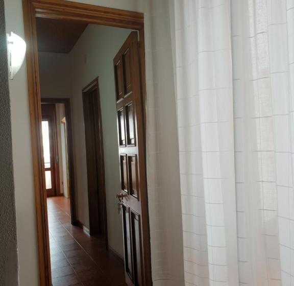 سوییت جونیور با چشم‌انداز دریا, B&b Il Giardino Di Villa Anna