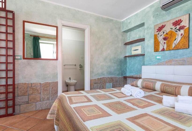 استودیوی استاندارد با چشم‌انداز دریا, Roccabianca Rooms & Studios