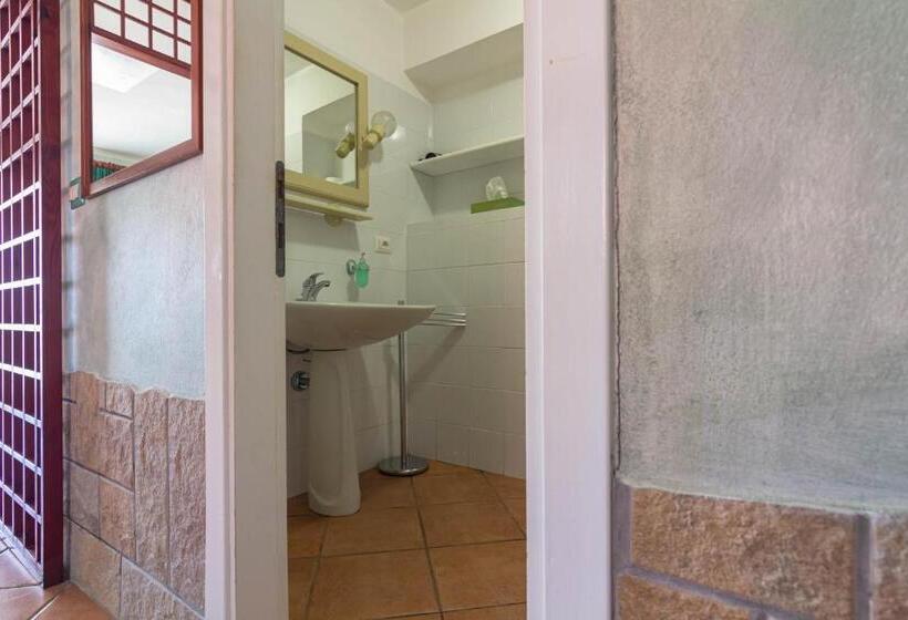 استودیوی استاندارد با چشم‌انداز دریا, Roccabianca Rooms & Studios