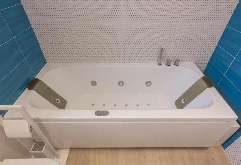 استودیوی لوکس, Roccabianca Rooms & Studios