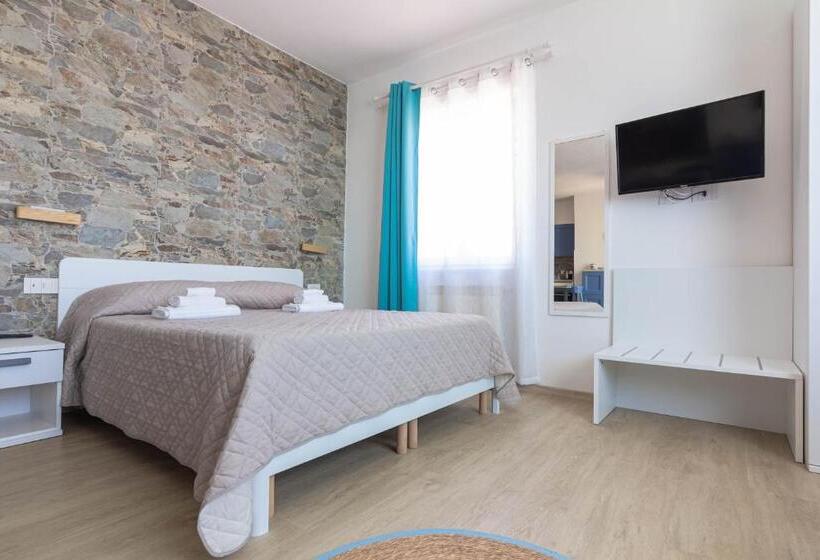 استودیوی لوکس, Roccabianca Rooms & Studios