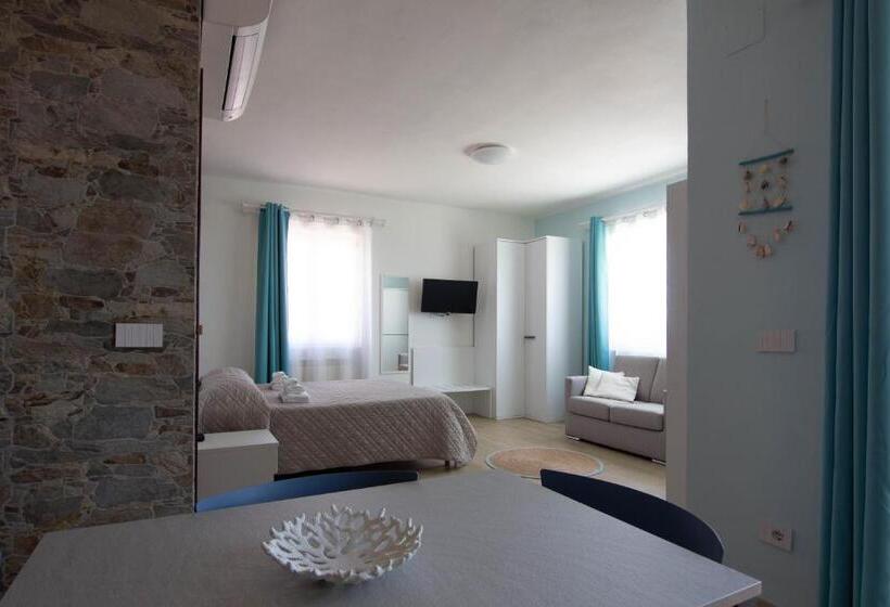 استودیوی لوکس, Roccabianca Rooms & Studios