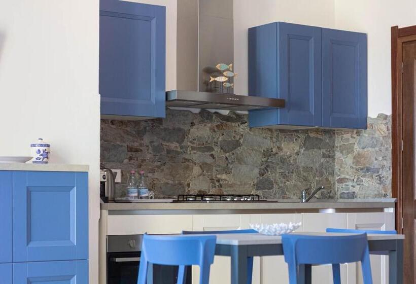 استودیوی لوکس, Roccabianca Rooms & Studios
