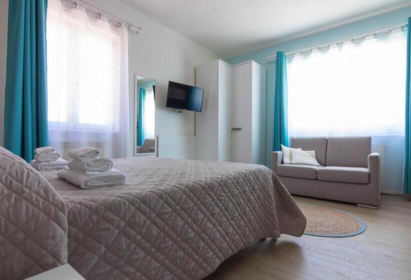 استودیوی لوکس, Roccabianca Rooms & Studios