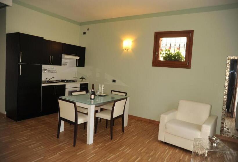 شقة غرفة واحدة, Albergo Minuetto