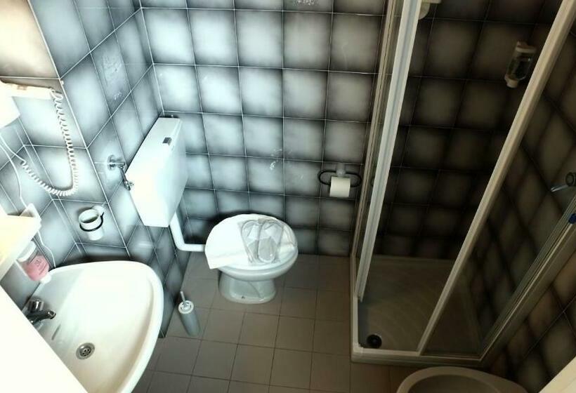 اتاق استاندارد, B&b Francolini