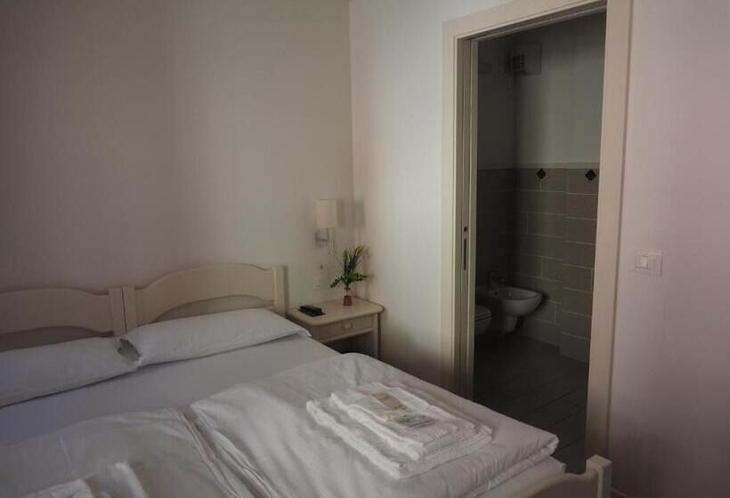 اتاق کلاسیک خانوادگی, B&b Francolini