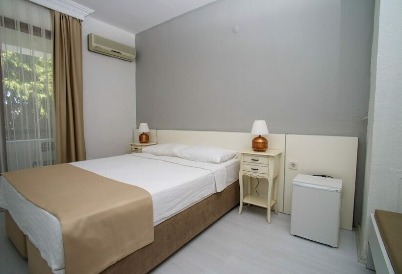 اتاق استاندارد با بالکن, Cesurlar