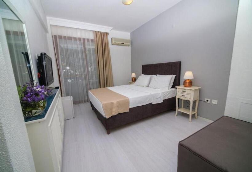 اتاق استاندارد با بالکن, Cesurlar