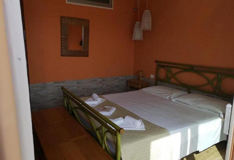 اتاق استاندارد با تخت بزرگ, La Rosa Dei Venti Resort