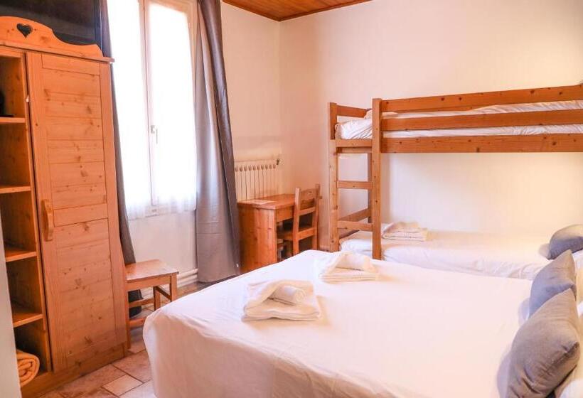 اتاق استاندارد چهار تخته, Hôtel Sans Souci
