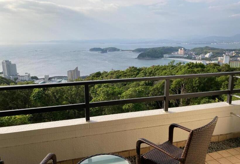 اتاق لوکس با بالکن و چشم‌انداز دریا, Infinito Hotel And Spa