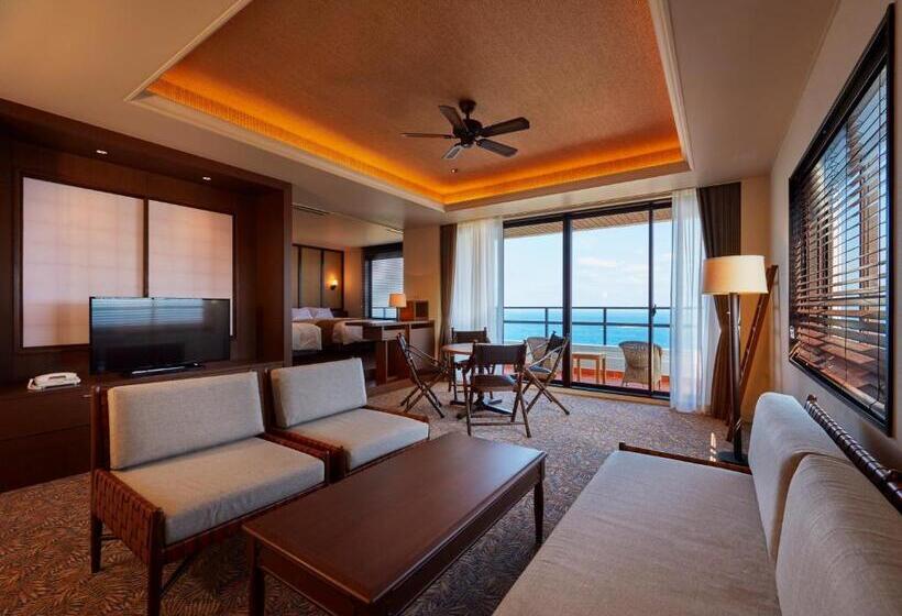سوئیت پریمیوم با چشم‌انداز دریا, Infinito Hotel And Spa