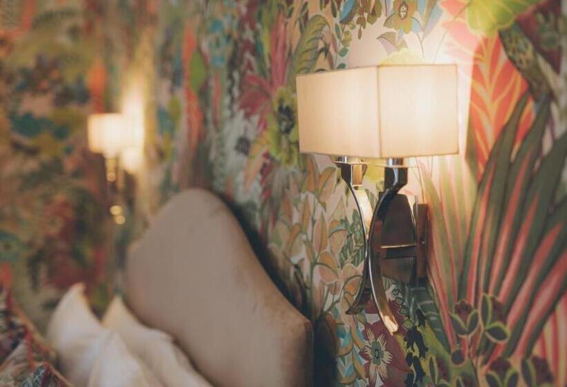 اتاق سوپریور با تخت بزرگ, Florence Gardens Boutique Hotel And Restaurant