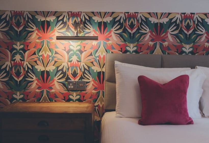 اتاق اجرایی با تخت بزرگ, Florence Gardens Boutique Hotel And Restaurant