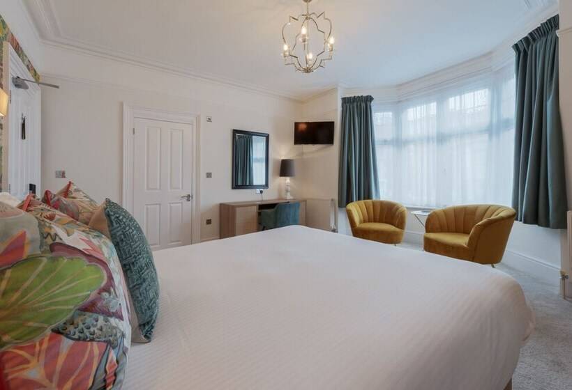 اتاق سوپریور با تخت بزرگ, Florence Gardens Boutique Hotel And Restaurant