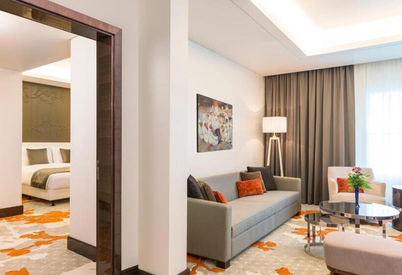 سوییت, Radisson Blu Hotel, Ajman