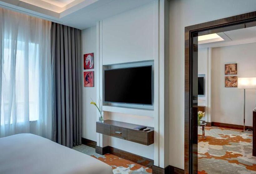 سوییت, Radisson Blu Hotel, Ajman