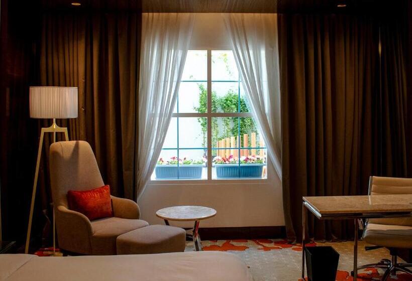 اتاق سوپریور, Radisson Blu Hotel, Ajman