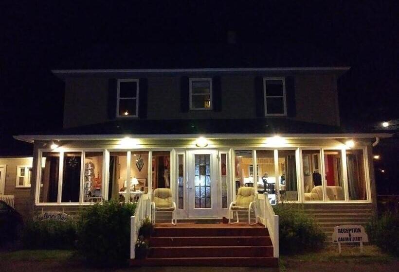 اتاق عادی, Hôtel Motel Rocher Percé