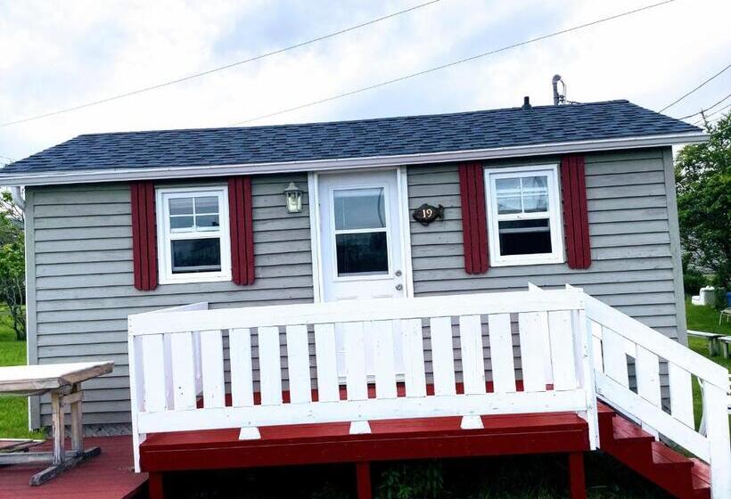 کلبه ییلاقی, Hôtel Motel Rocher Percé