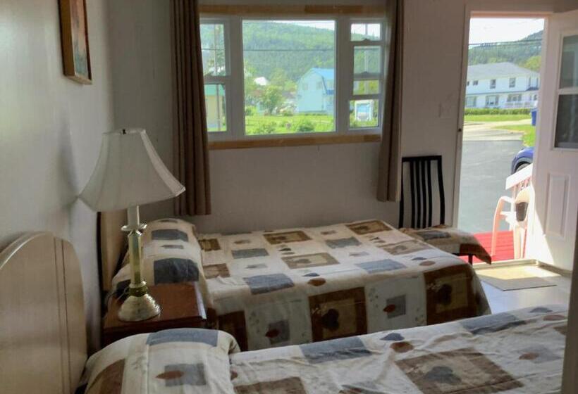 اتاق استاندارد با چشم‌انداز کوهستان, Hôtel Motel Rocher Percé