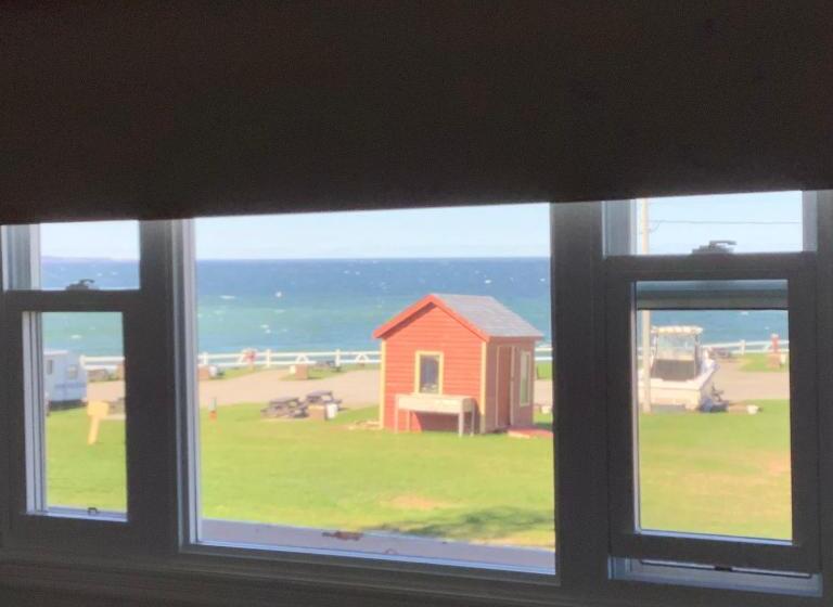 اتاق لوکس, Hôtel Motel Rocher Percé