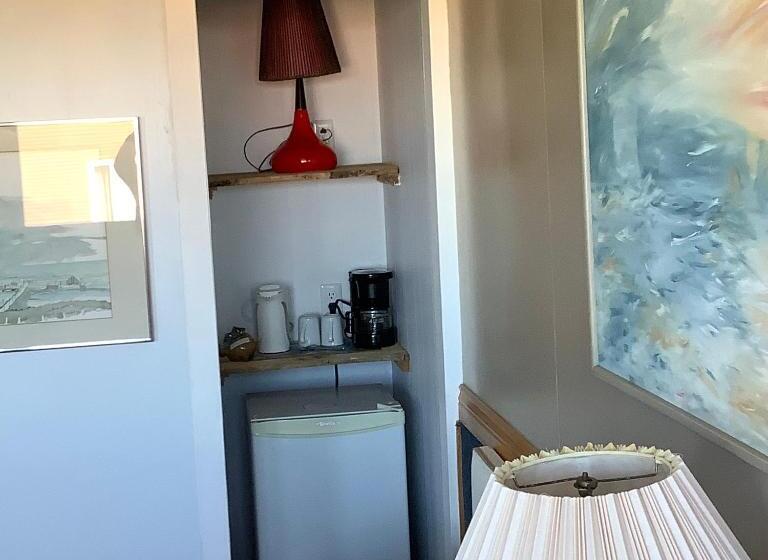 اتاق لوکس, Hôtel Motel Rocher Percé