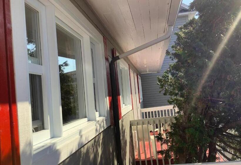 اتاق استاندارد با چشم‌انداز دریا, Hôtel Motel Rocher Percé