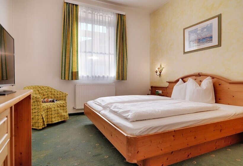 اتاق استاندارد با تخت دوبل, Posthotel Strengen Am Arlberg