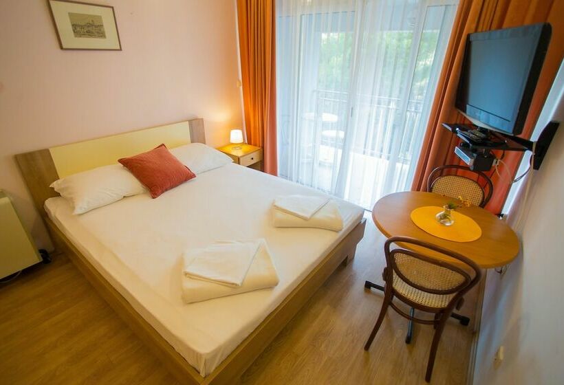 استودیو استاندارد با بالکن, Aparthotel Pecic