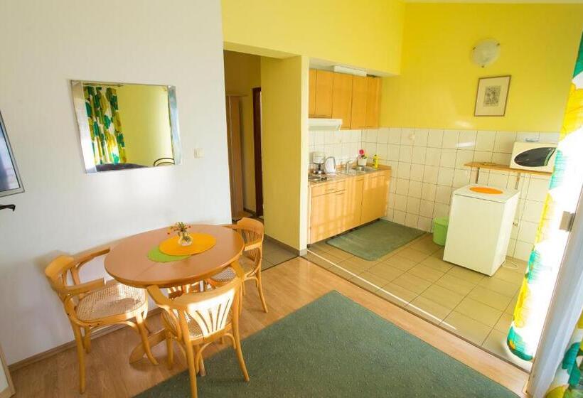آپارتمان 1 خوابه با چشم‌انداز باغ, Aparthotel Pecic