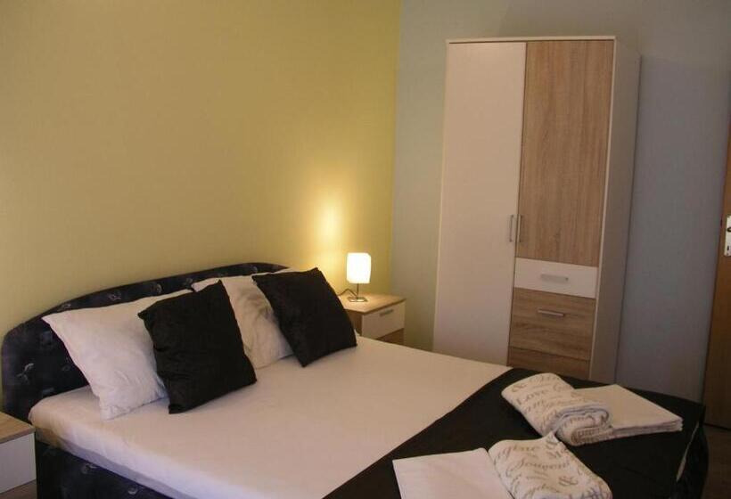 آپارتمان راحتی 1 خوابه, Aparthotel Pecic