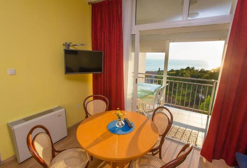 آپارتمان راحتی 1 خوابه, Aparthotel Pecic
