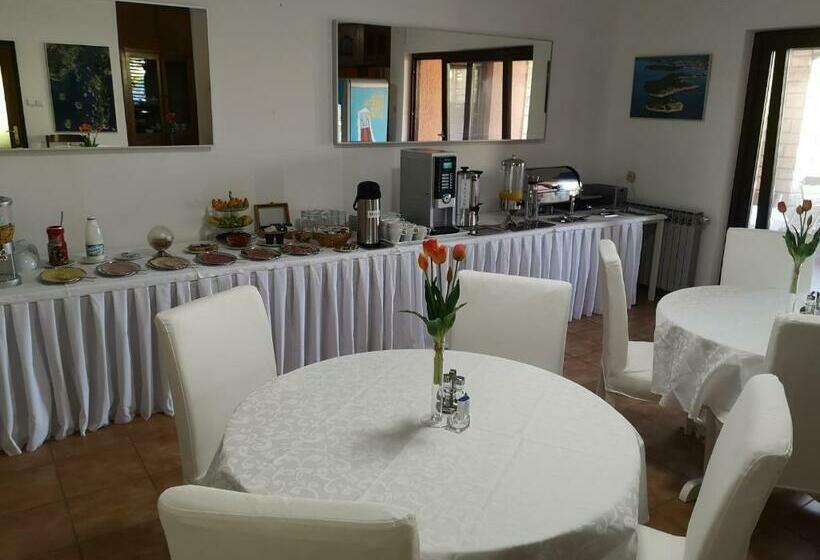 اتاق استاندارد با بالکن, Breakfast & Bed Anita