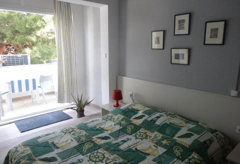 اتاق استاندارد با بالکن و چشم‌انداز دریا, Gina Bed & Breakfast