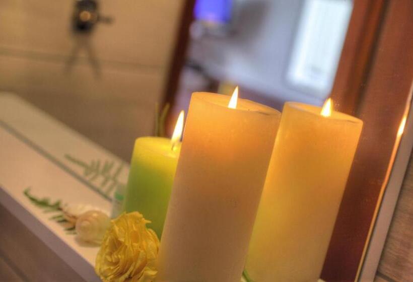اتاق استاندارد, Gina Bed & Breakfast