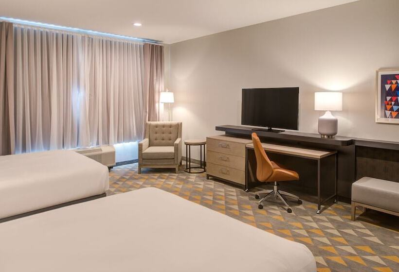 Suite Adaptada para personas con movilidad reducida, Holiday Inn  & Suites Houston West  Katy Mills