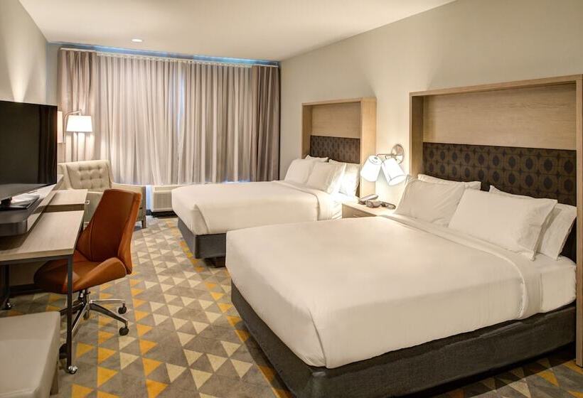 Suite Adaptada para personas con movilidad reducida, Holiday Inn  & Suites Houston West  Katy Mills