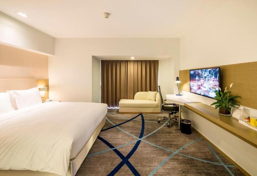 اتاق سوپریور با تخت بزرگ, Holiday Inn Express Chengde Downtown, An Ihg