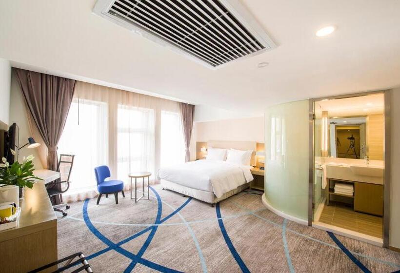 اتاق سوپریور با تخت بزرگ, Holiday Inn Express Chengde Downtown, An Ihg