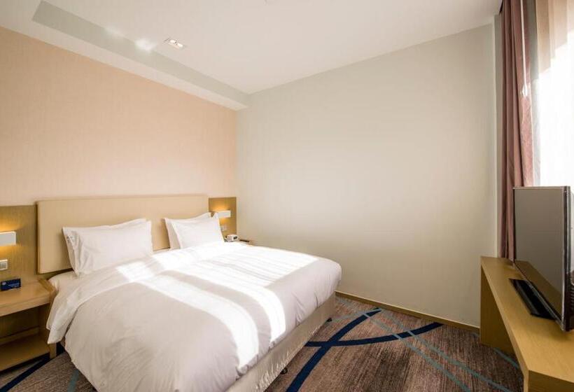 سوییت, Holiday Inn Express Chengde Downtown, An Ihg