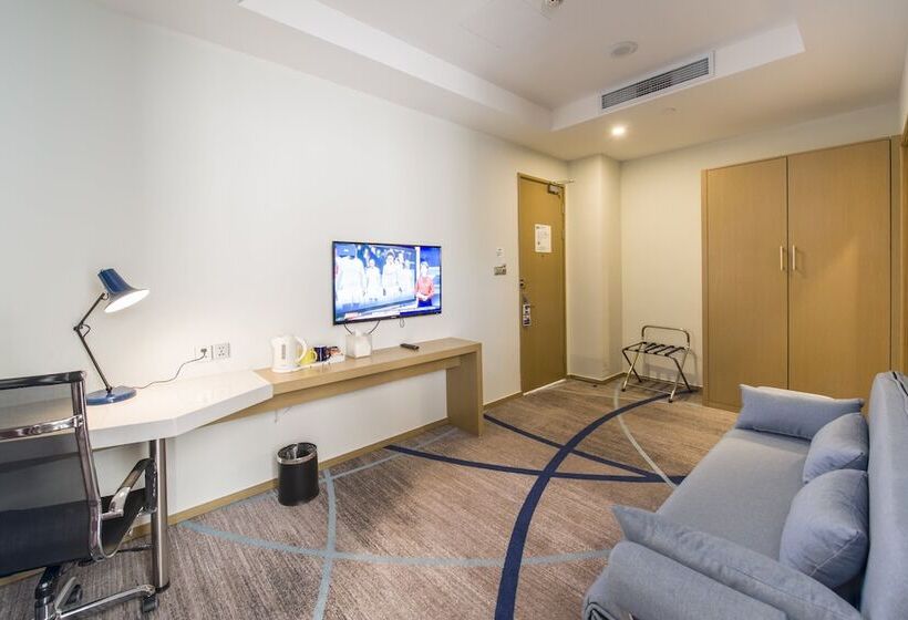 سوییت, Holiday Inn Express Chengde Downtown, An Ihg