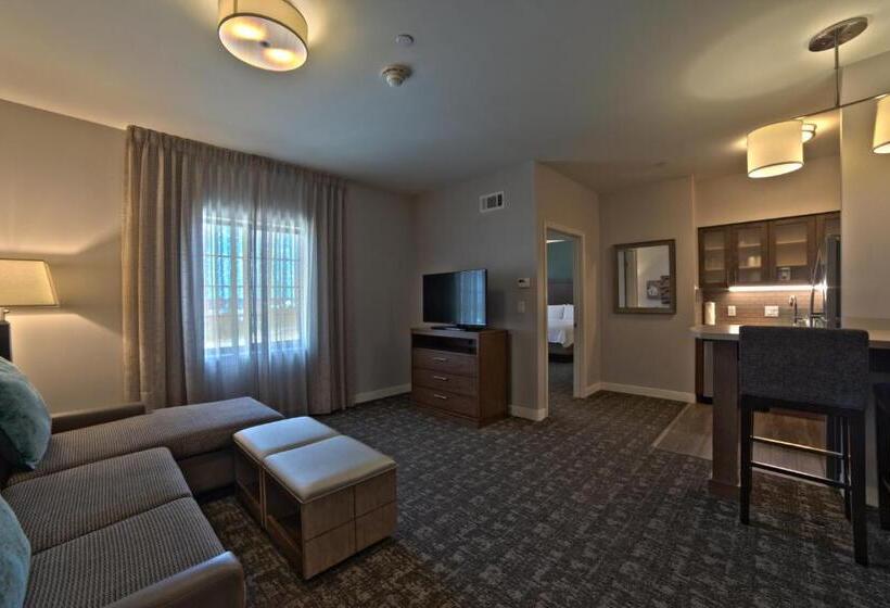 سوئیت با تخت بزرگ, Staybridge Suites Houston   Humble Beltway 8 E, An Ihg