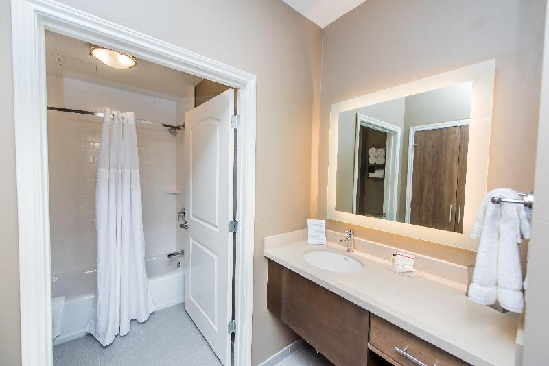 سوئیت 2 خوابه, Staybridge Suites Houston   Humble Beltway 8 E, An Ihg