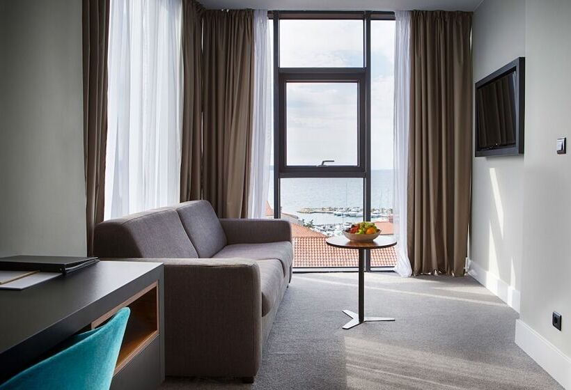 Senior Suite mit Meerblick, Marvie Hotel & Health