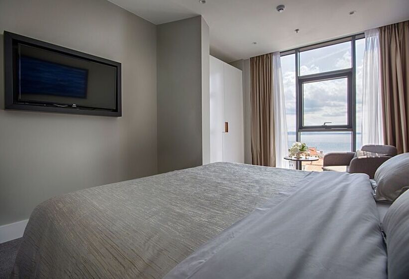 Senior Suite mit Meerblick, Marvie Hotel & Health